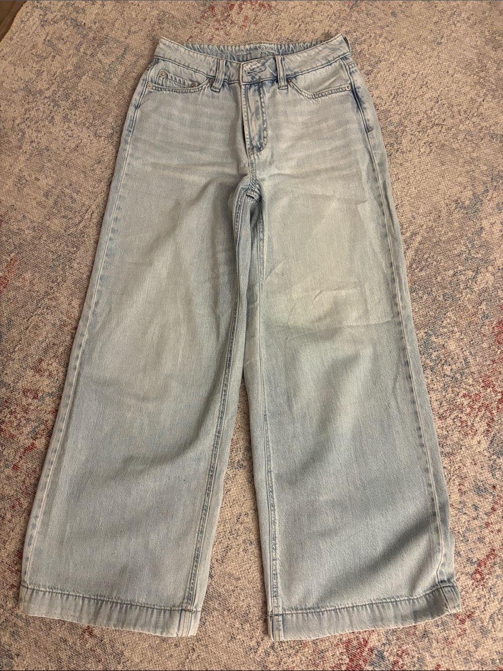 Light Wash Wide Leg Women’s Jeans